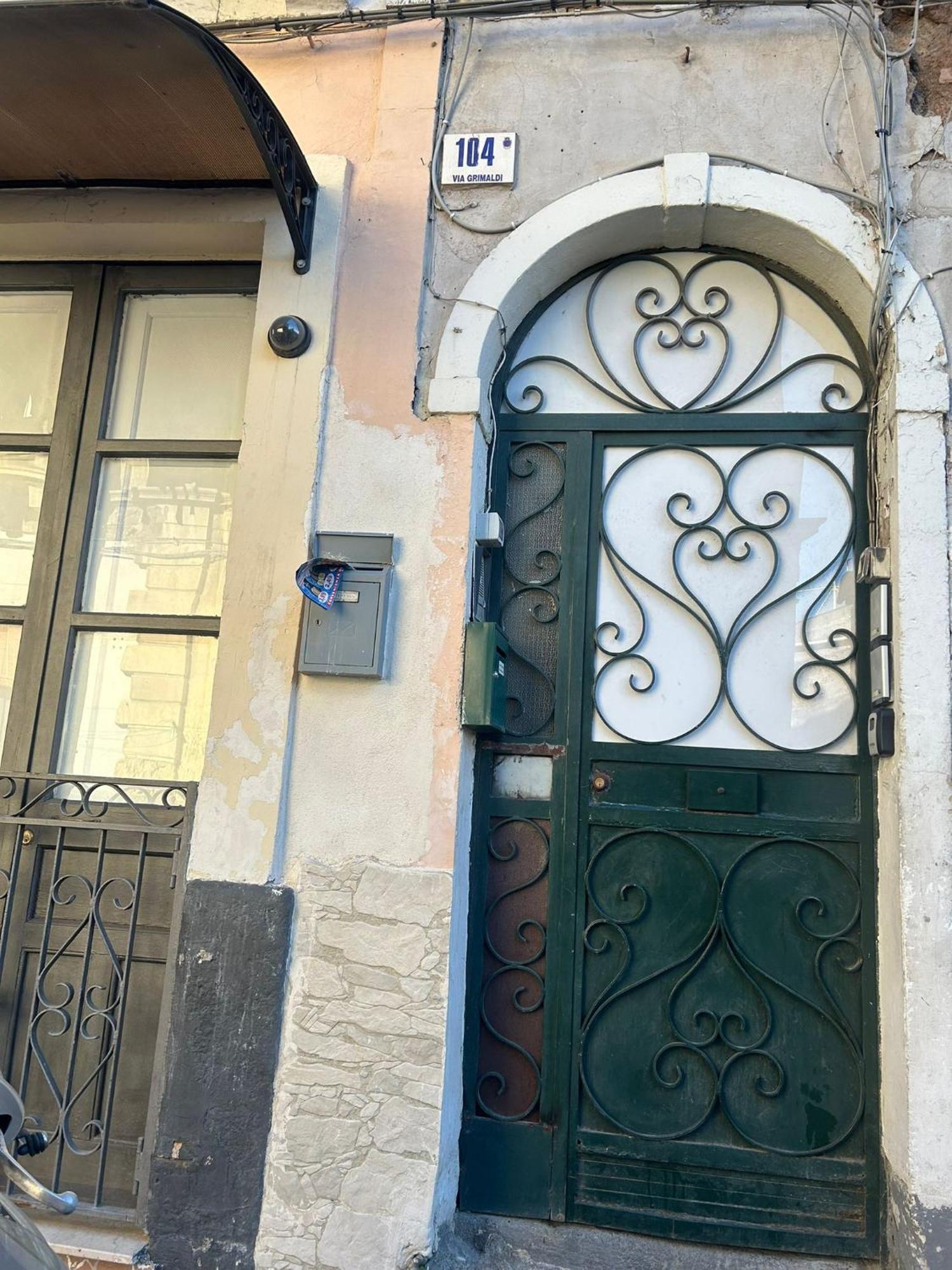 Il Lapillo Apartment Catania Luaran gambar