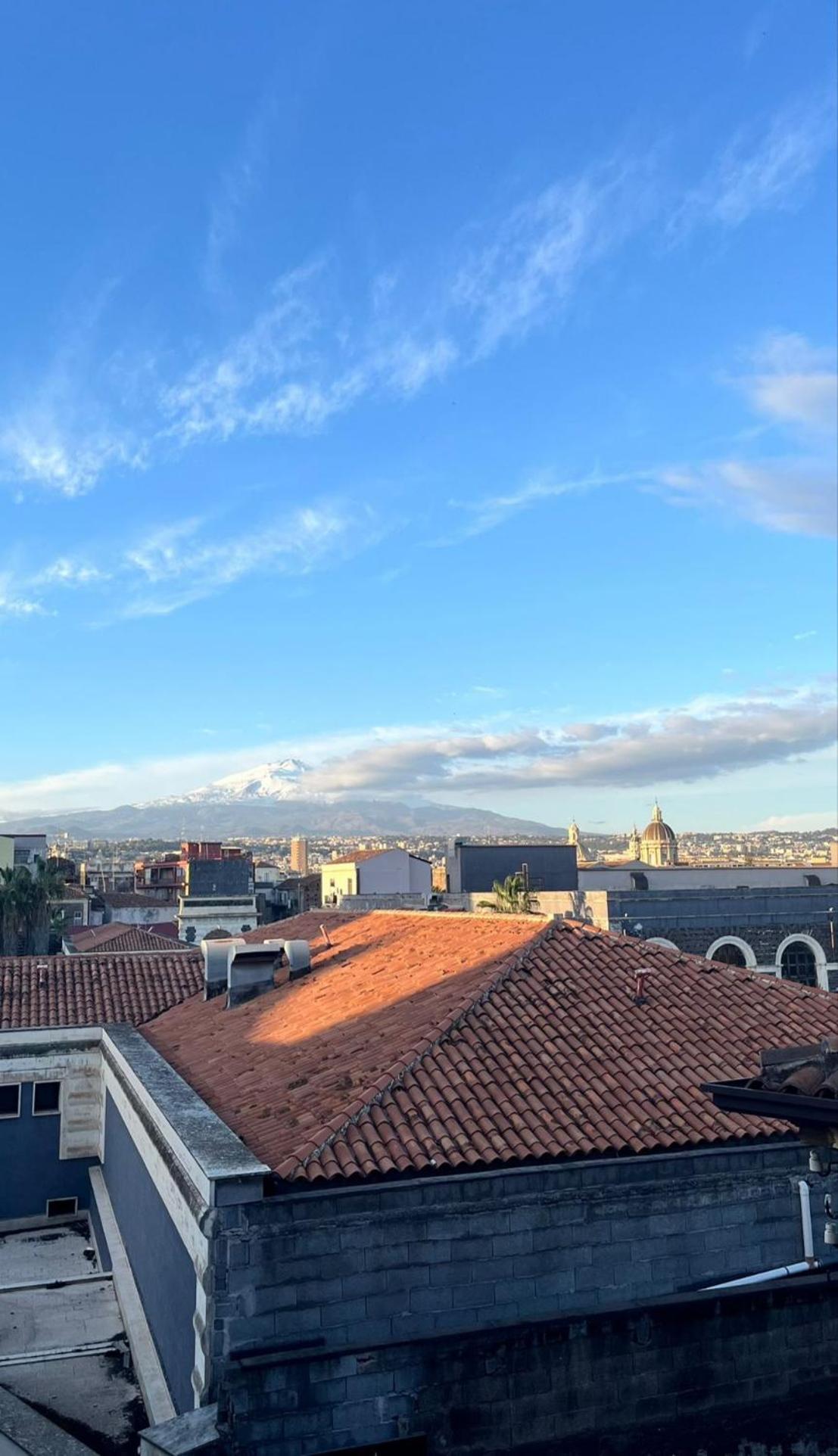 Il Lapillo Apartment Catania Luaran gambar